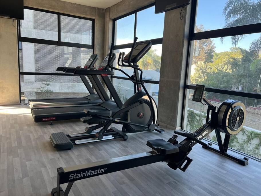 Depa Boho Al Sur Pet Friendly Piscina Gym Sala De Cine Lejlighed Guadalajara Eksteriør billede