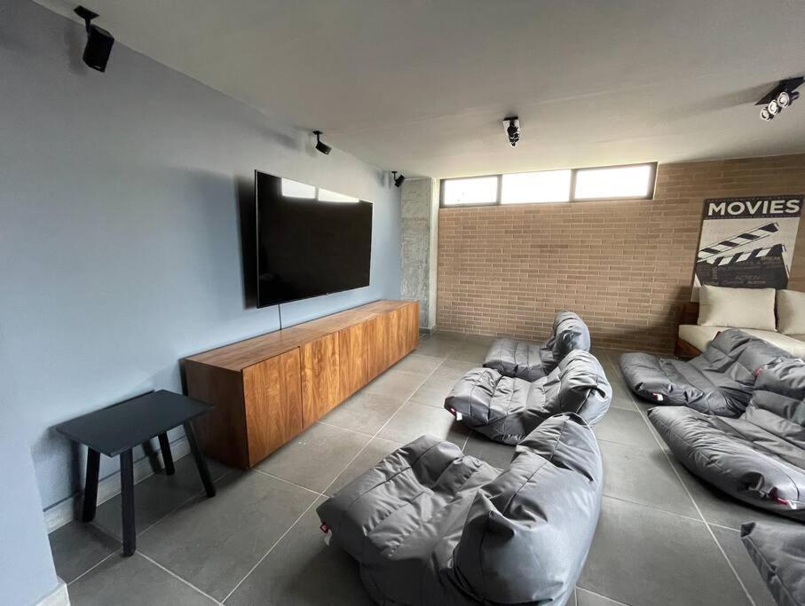 Depa Boho Al Sur Pet Friendly Piscina Gym Sala De Cine Lejlighed Guadalajara Eksteriør billede