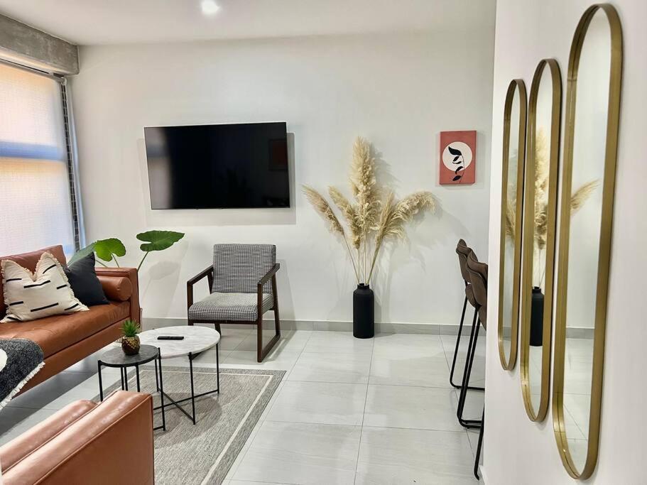 Depa Boho Al Sur Pet Friendly Piscina Gym Sala De Cine Lejlighed Guadalajara Eksteriør billede