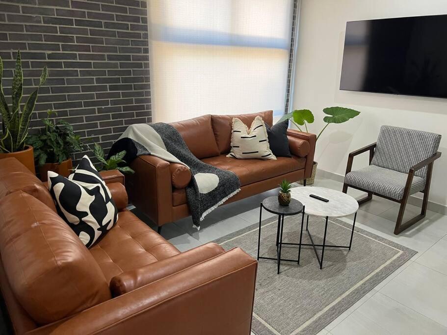 Depa Boho Al Sur Pet Friendly Piscina Gym Sala De Cine Lejlighed Guadalajara Eksteriør billede